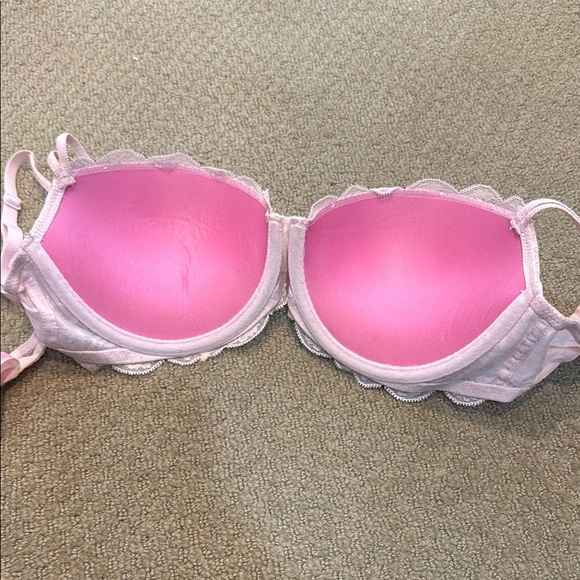 PINK Victoria's Secret Lace Bra in Soft Pink - Picture 3 of 3